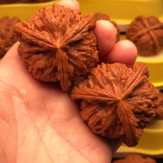 文玩核桃吊坠核桃