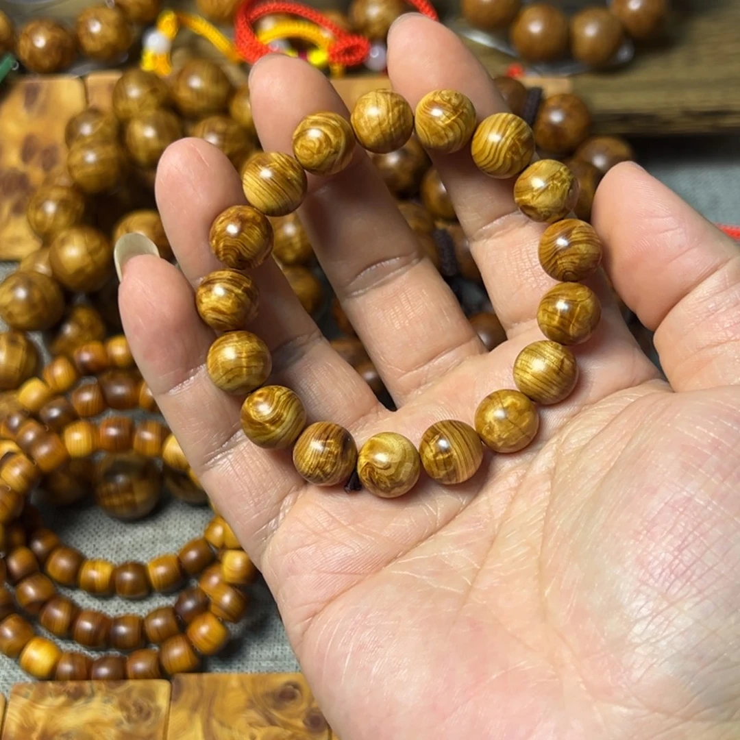 柏木（崖柏）L****员1.2龙胆闪