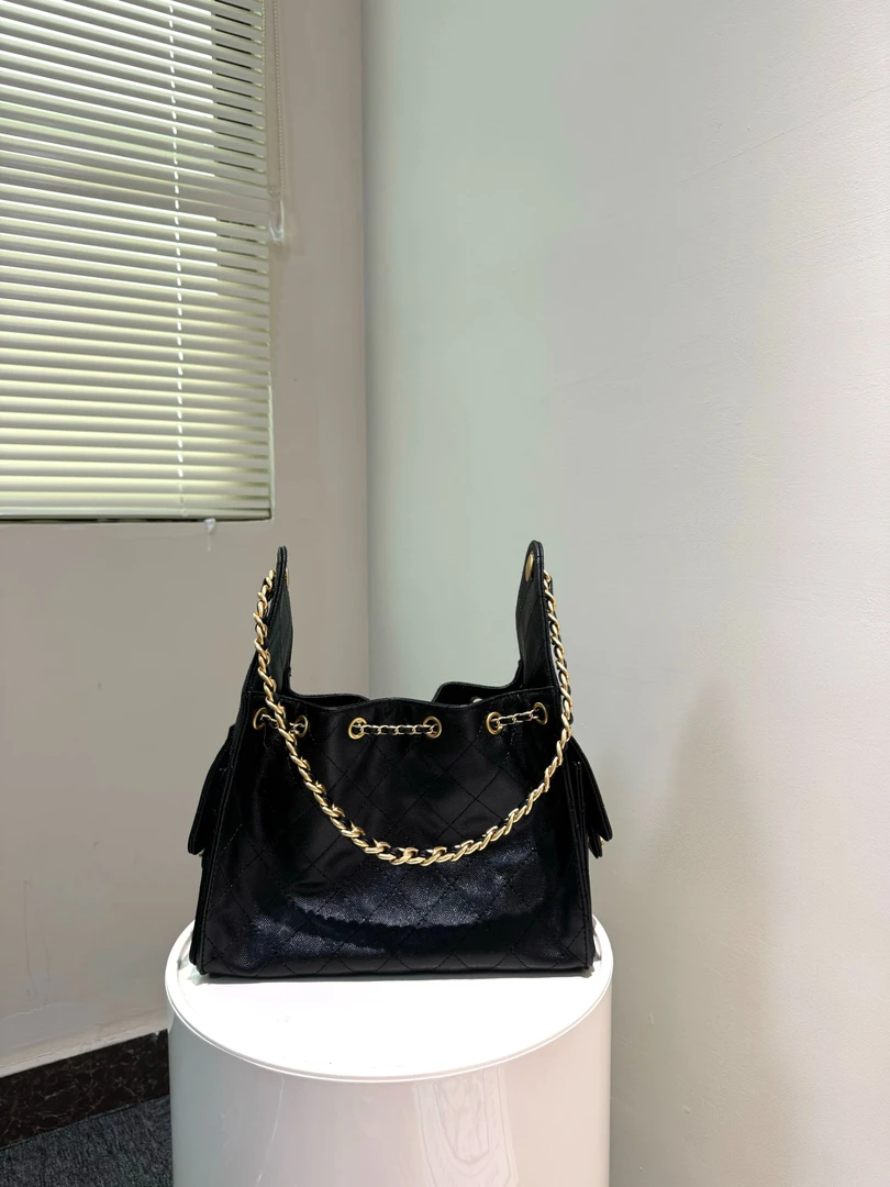 QIQI【25a嬉皮包】时尚百搭手提横版腋下包（无公仔挂件）