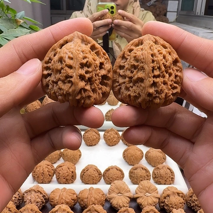 Y***把件文玩核桃南疆