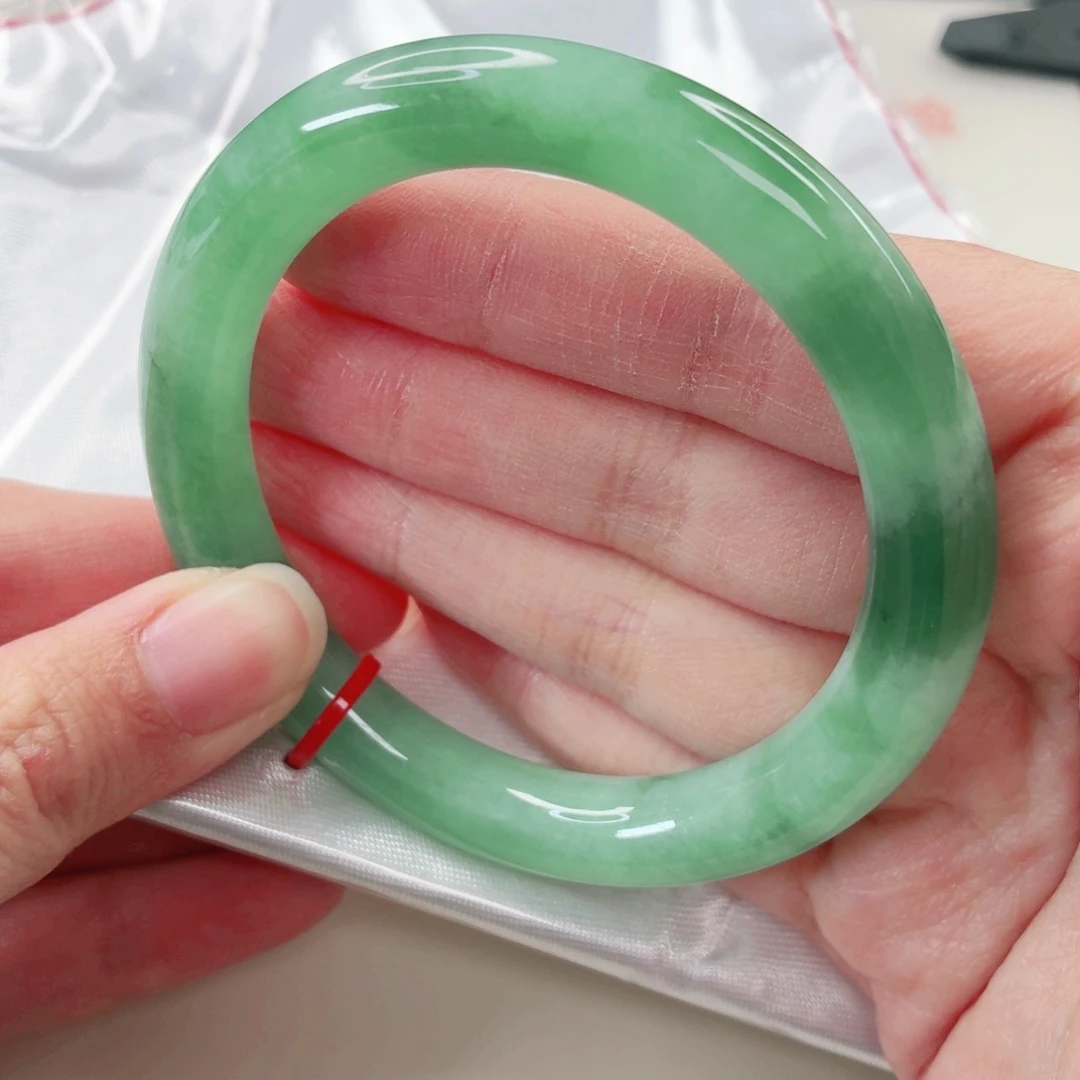 翡翠未镶嵌手镯57圈24281