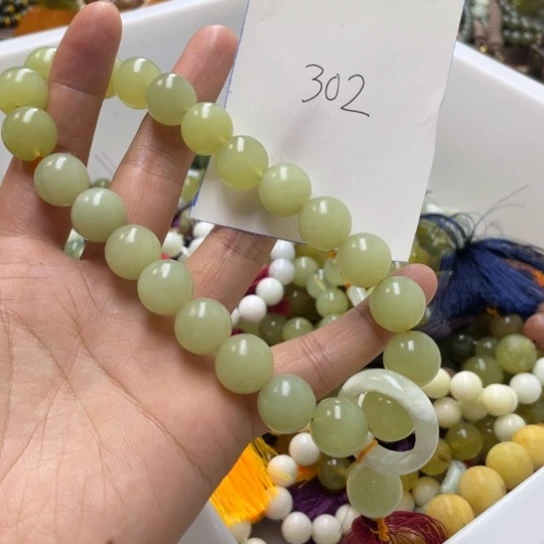 未镶嵌蛇纹石玉手链