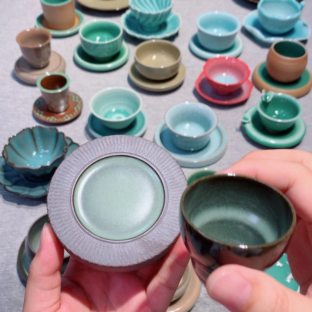 花**宝龙泉青瓷茶具一套