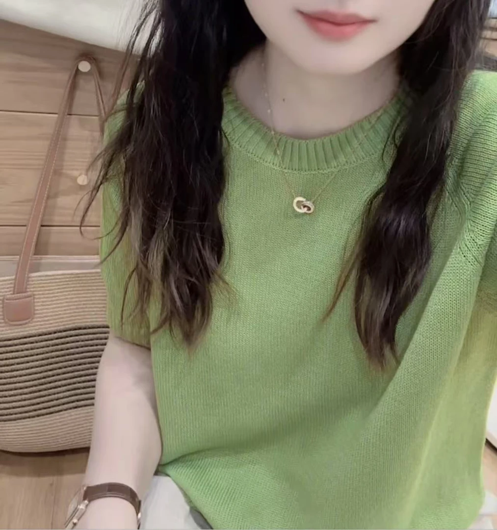 七言家韩单!ins穿搭@夏季显白苹果绿马蹄肩洋气短袖