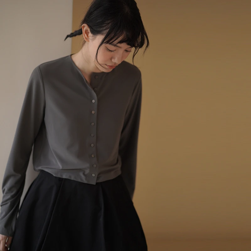 【女装优选】哈齿小姐微弹短款圆领衬衫显瘦长袖上衣20ZZ2412049C