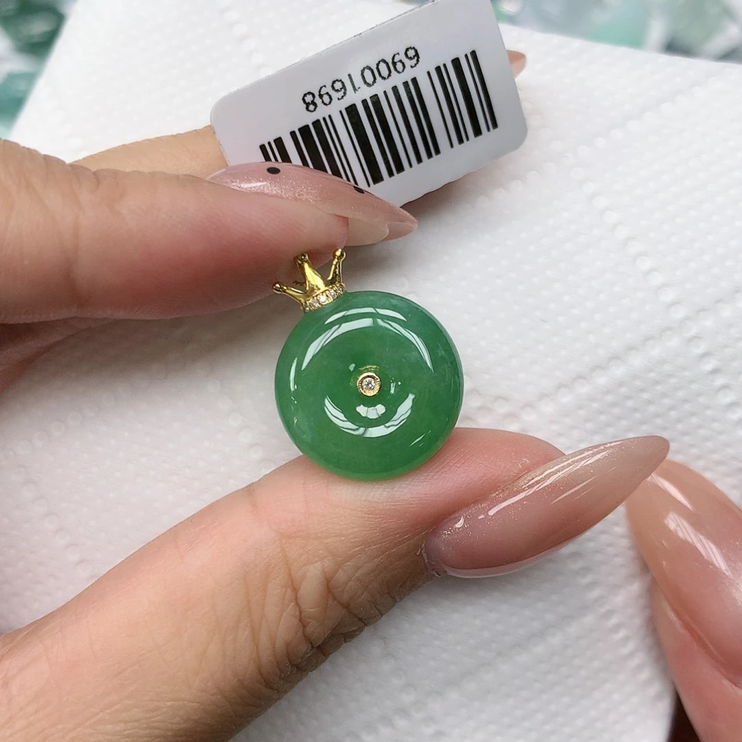 颈饰18K金镶嵌翡翠