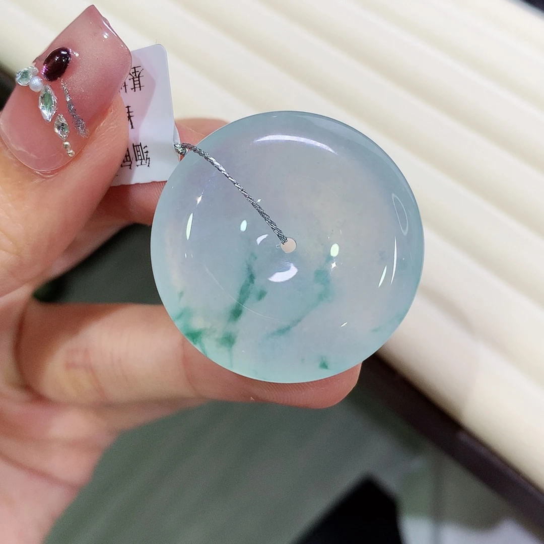 翡翠未镶嵌颈饰29.8-6.4