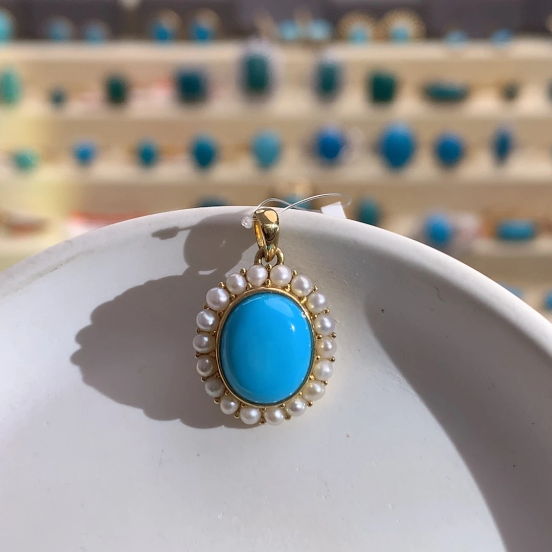 18K金镶嵌绿松石美松吊坠