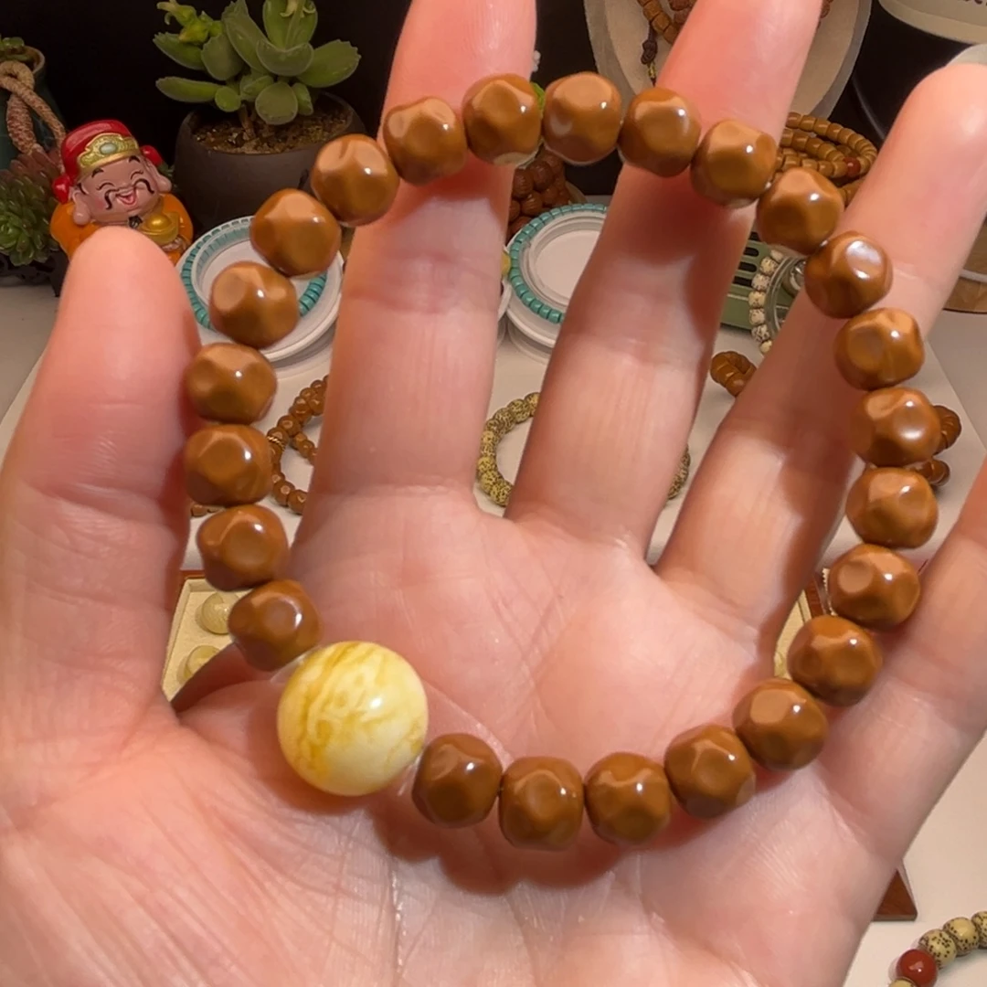 未镶嵌手串核桃奶酪