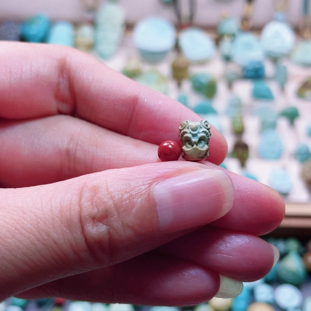 南红玛瑙配饰未镶嵌