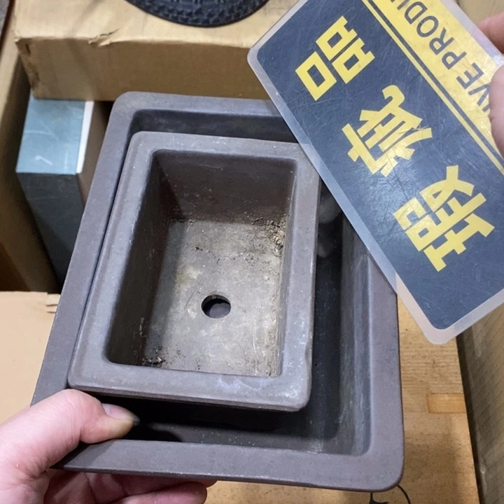 中古品有微瑕，谨慎入手