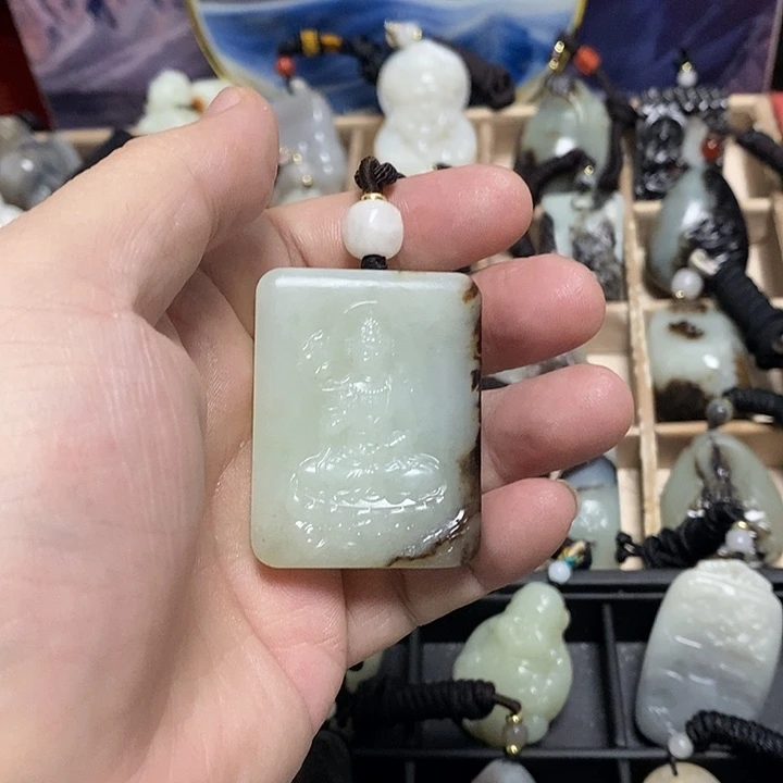 耿***哥和田玉未镶嵌颈饰