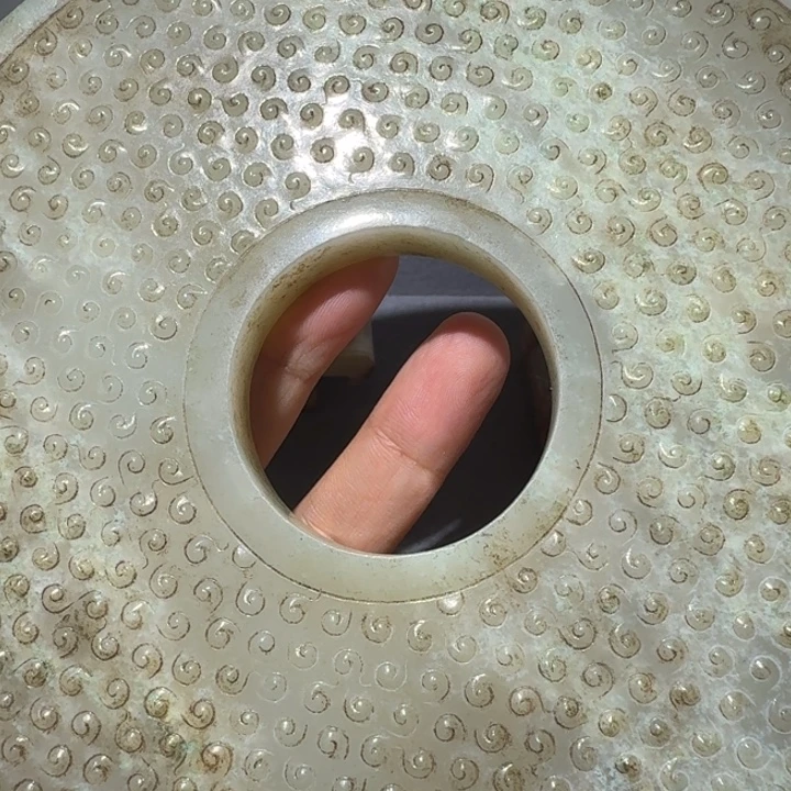 旭***升和田玉未镶嵌颈饰