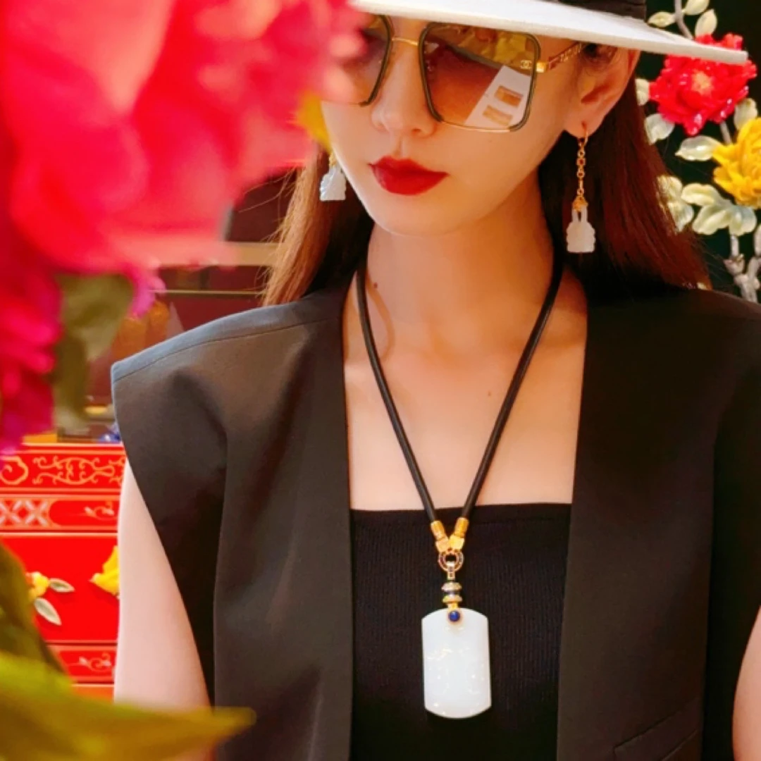 【玺儿珠宝】原创设计和田白玉平安无事牌高级男女款吊坠