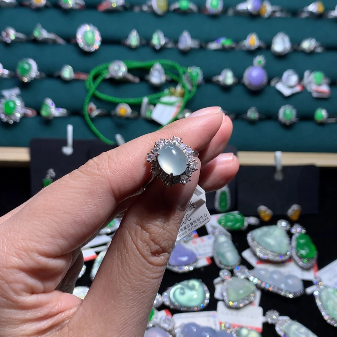 翡翠颈饰银S925镶嵌天然翡翠