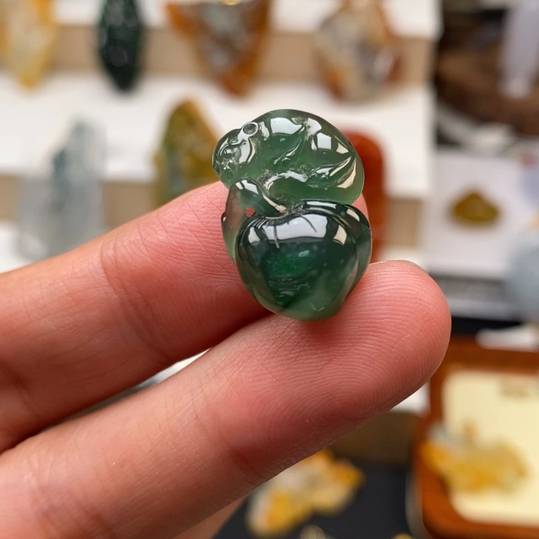 翡翠颈饰未镶嵌缅甸天然翡翠老料木那湖水绿吊坠