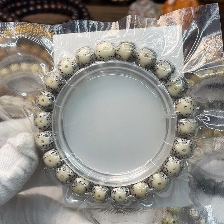 泡***.手串星月菩提原生态骨瓷白10.5✖️9.5大眼