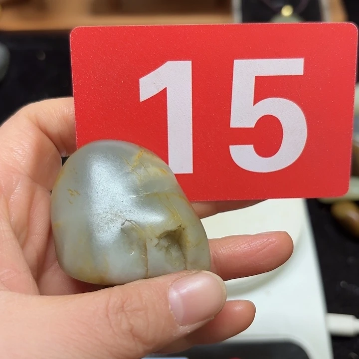 和田玉（糖玉）未镶嵌挂件