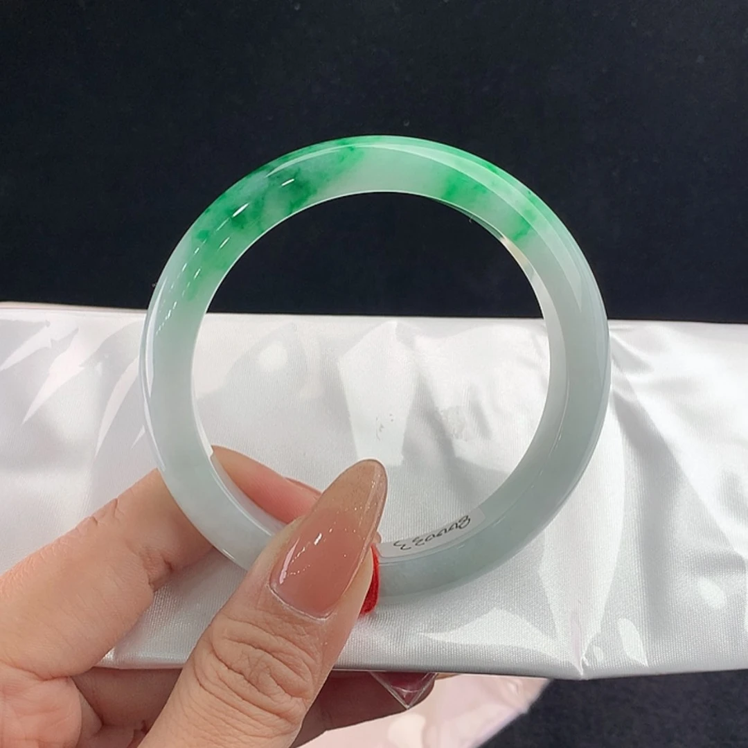 【闪购商品】未镶嵌手镯翡翠正62