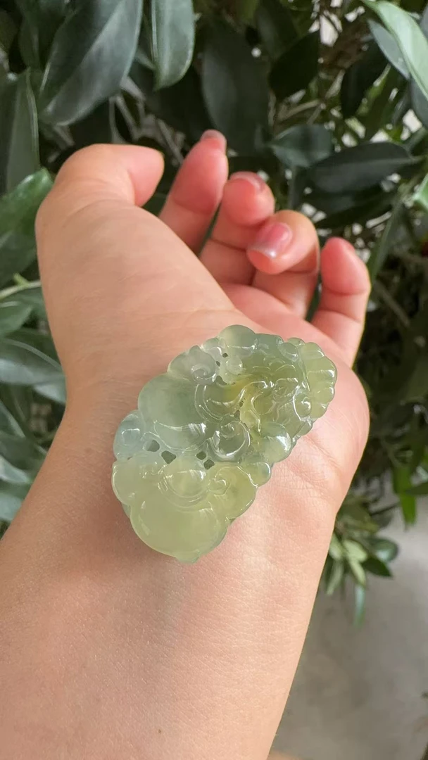 缅甸天然A货翡翠 冰润 黄加绿 貔貅吊坠