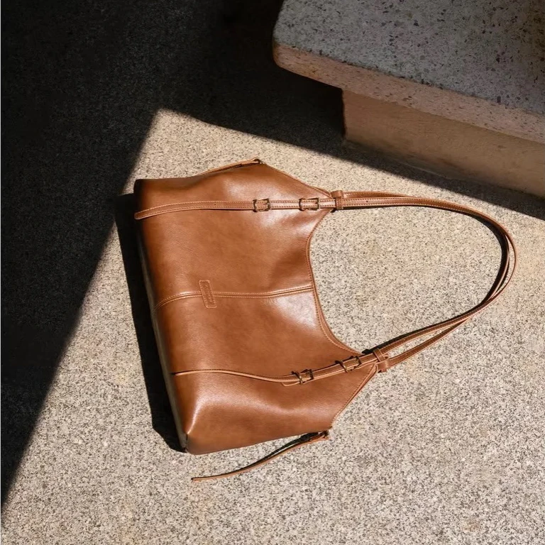 YUBAI | 遇白  25B 单肩包包