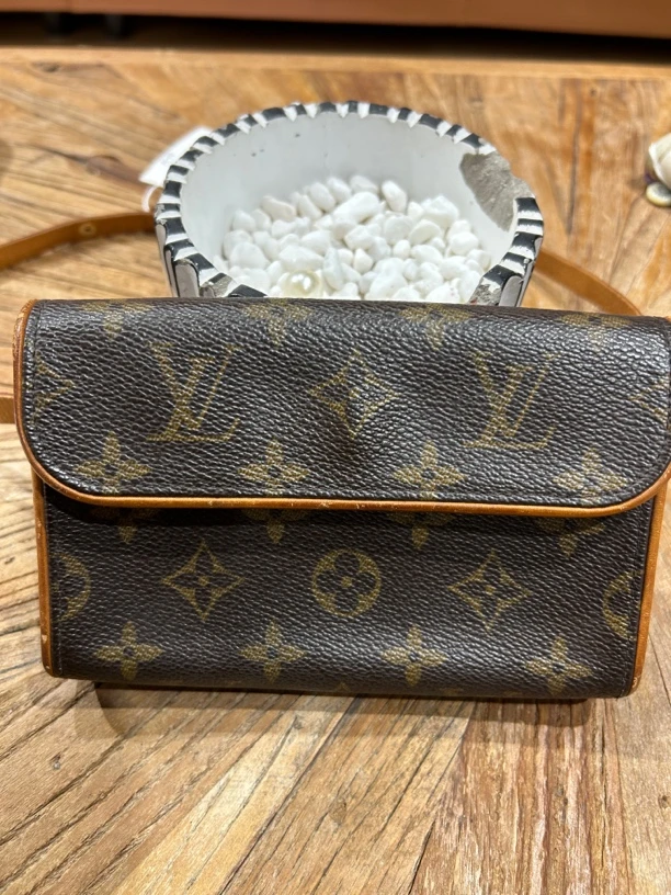 95新 LouisVuitton/路易威登 老花腰包胸包15016