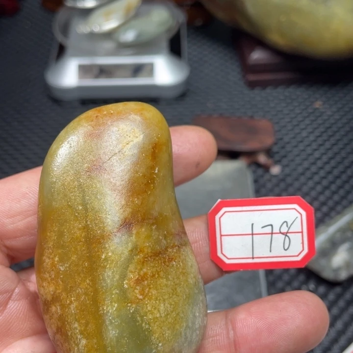 颈饰未镶嵌和田玉178