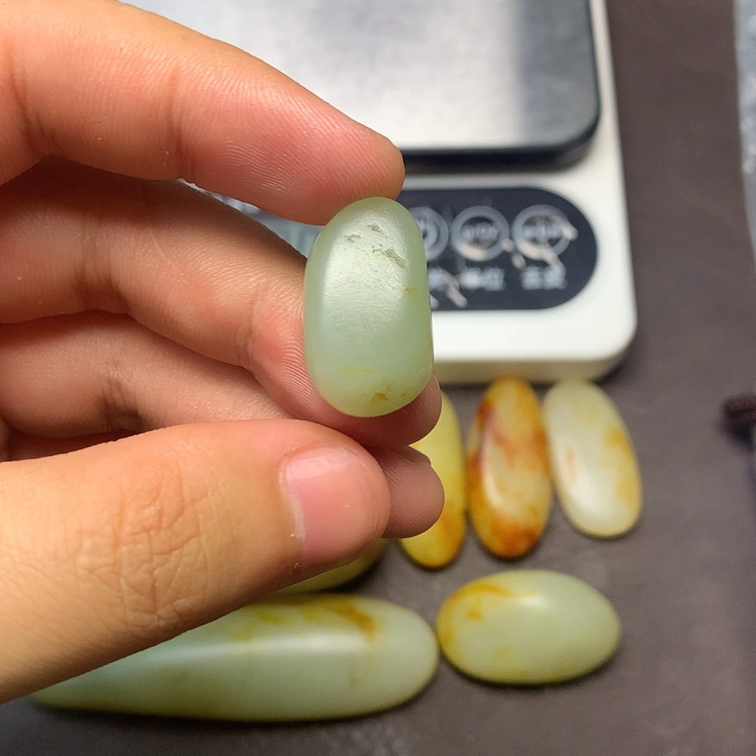 和田玉（糖玉）未镶嵌挂件