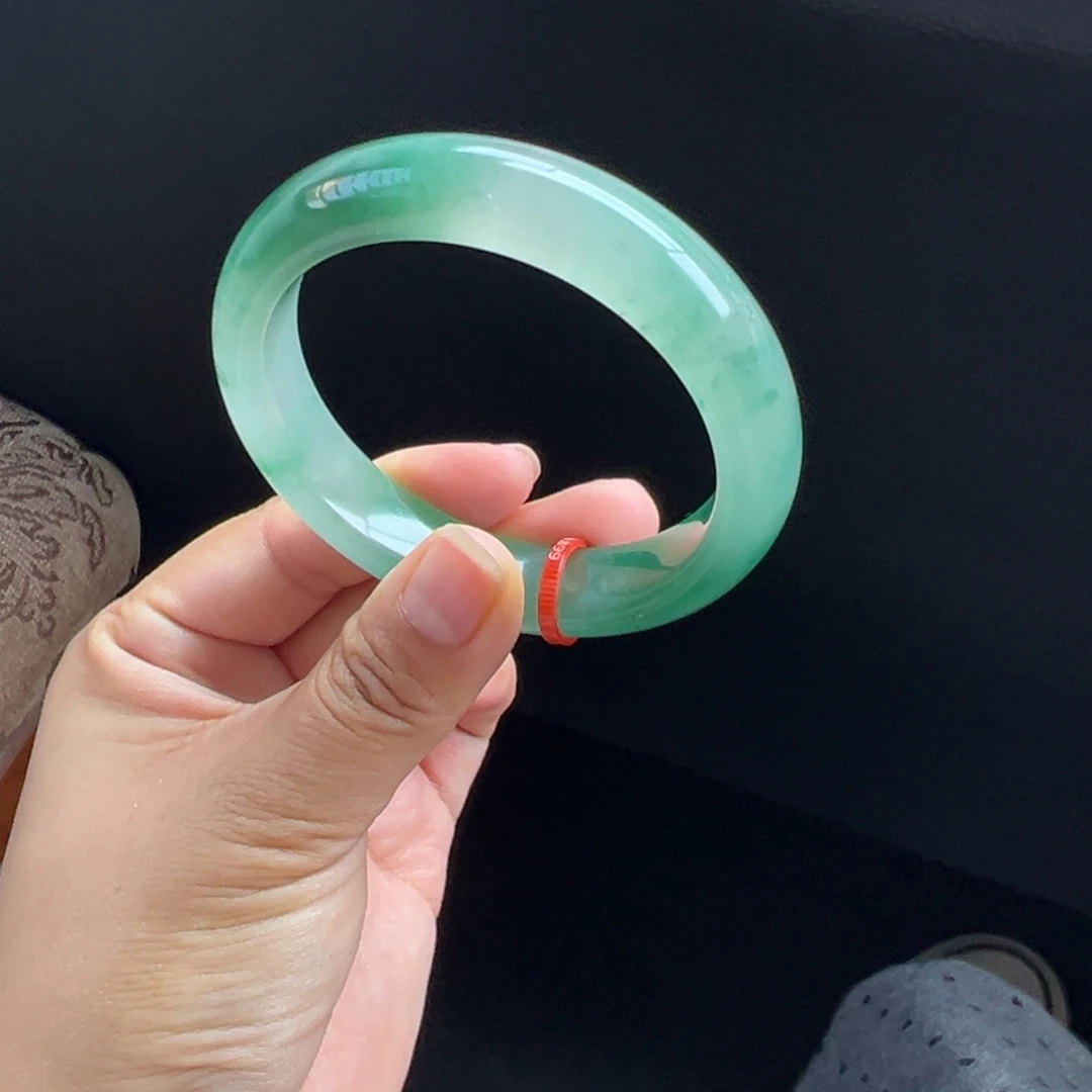 石英质玉未镶嵌手镯非洲翠5758