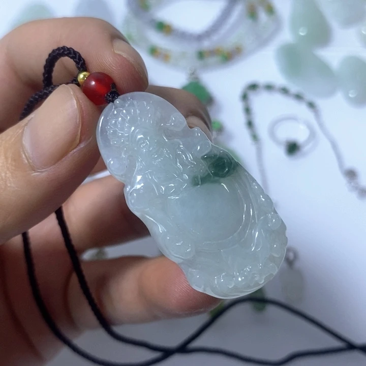翡翠未镶嵌颈饰天然翡翠A货