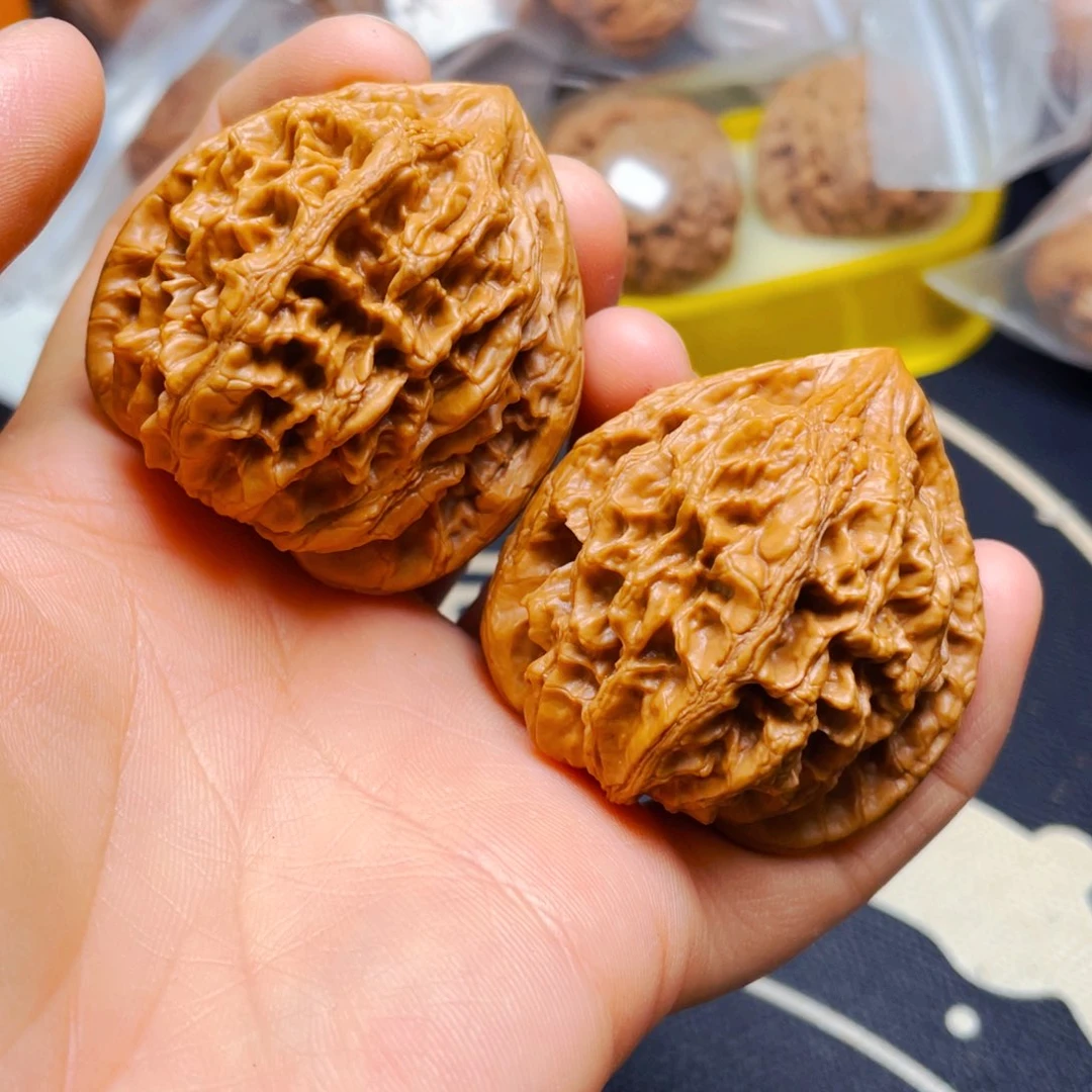 文玩核桃吊坠秤砣一对