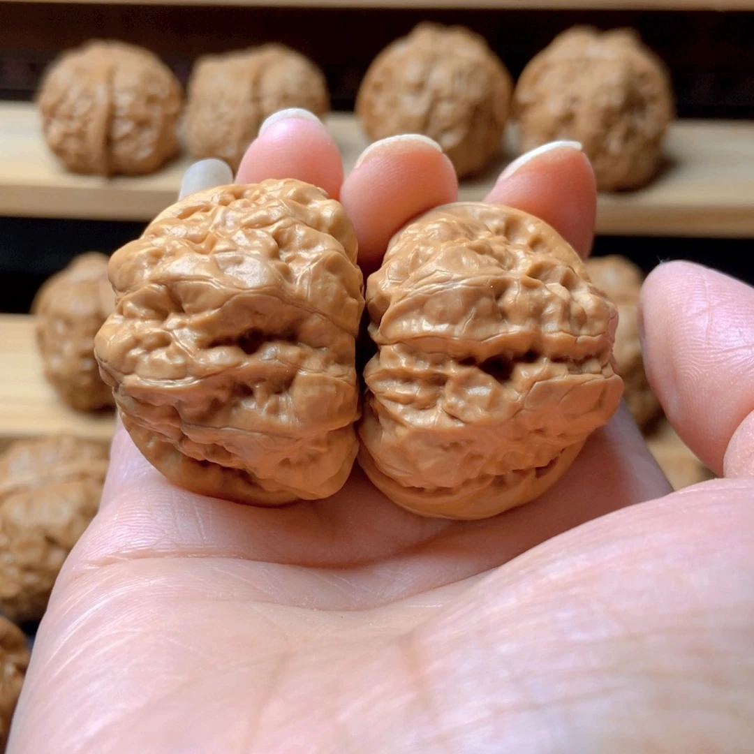 文玩核桃吊坠蛤蟆头