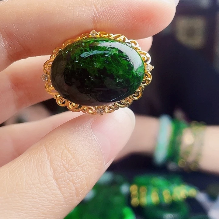 翡翠银S925镶嵌颈饰多样性