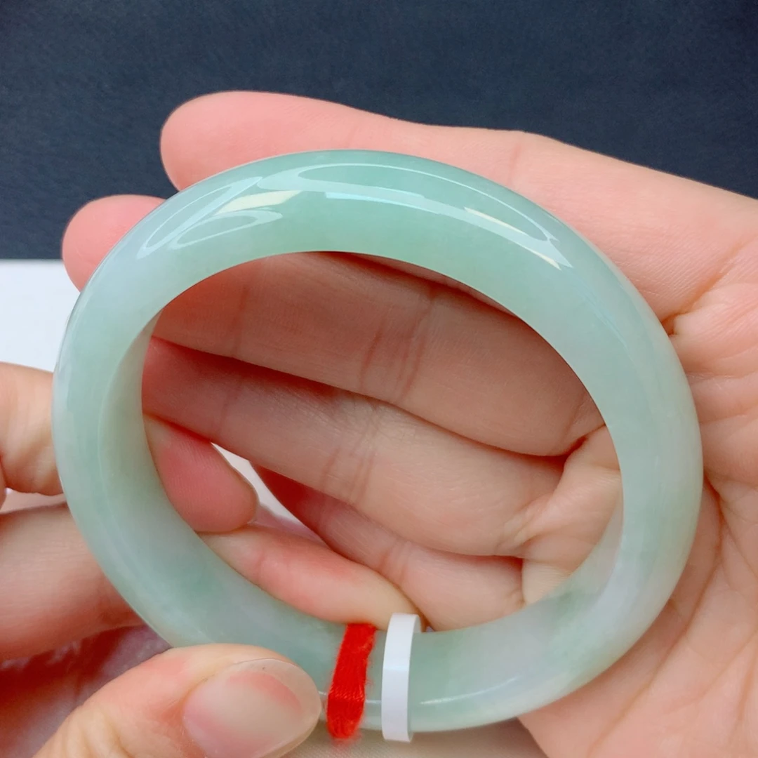 翡翠未镶嵌手镯57圈