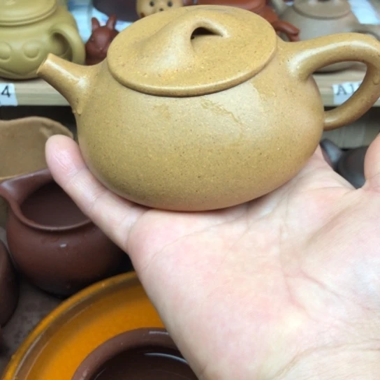 紫砂茶壶黄金段泥石瓢220豪升左右有瑕疵