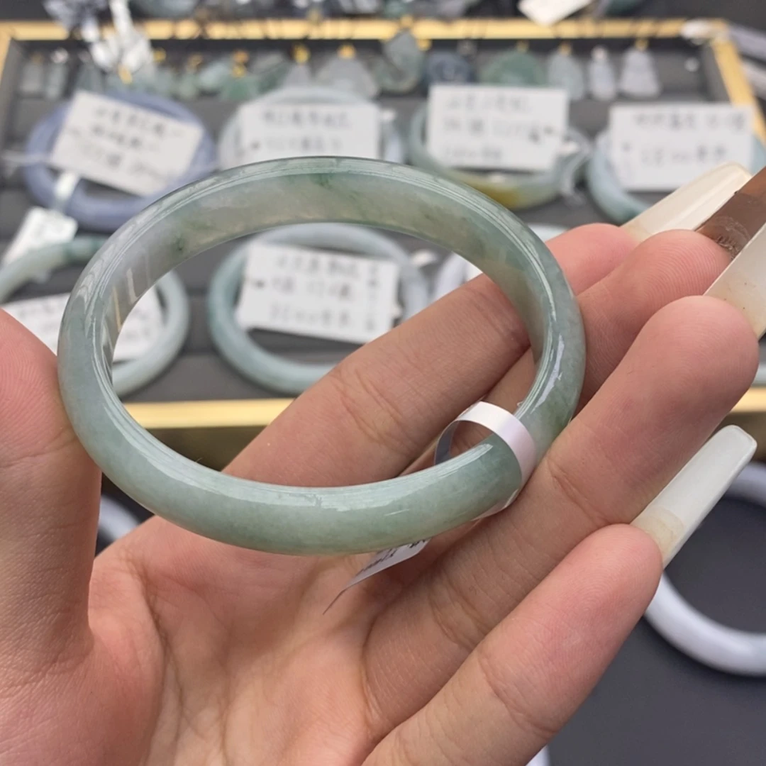 【闪购商品】未镶嵌手镯翡翠