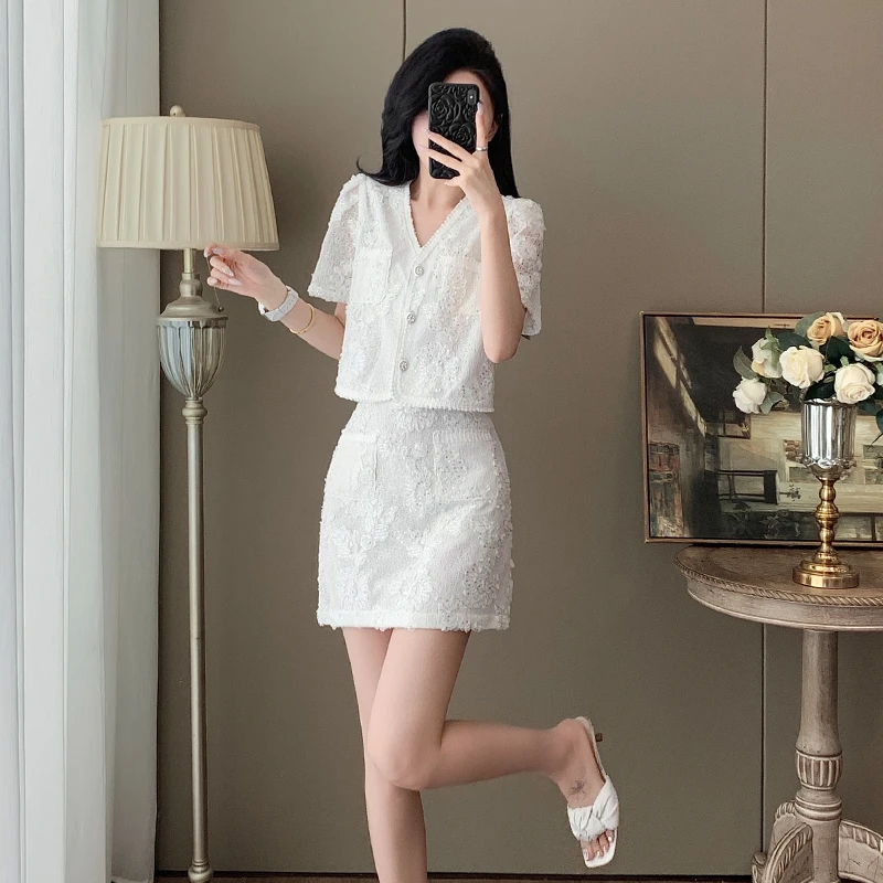 法式小香风气质时尚套装女2025夏季新款新中式v领上衣短裙两件套