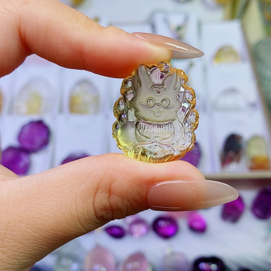 未镶嵌吊坠(赠链)水晶