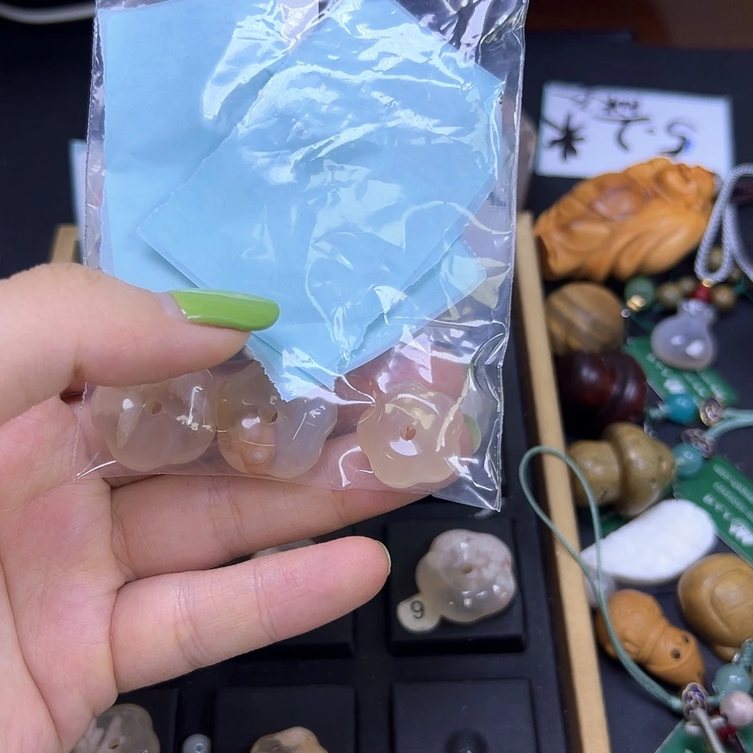 龙***康吊坠(不含链)未镶嵌石英质玉