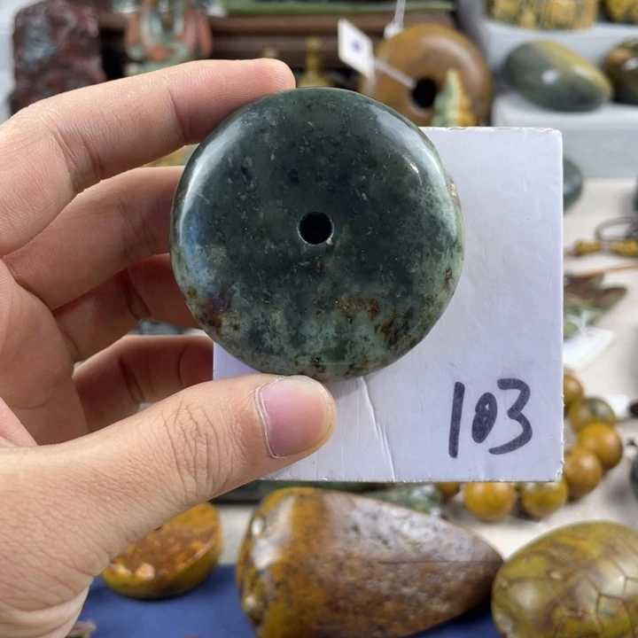 岫岩河磨玉（透闪石质玉）未镶嵌珠宝奇石
