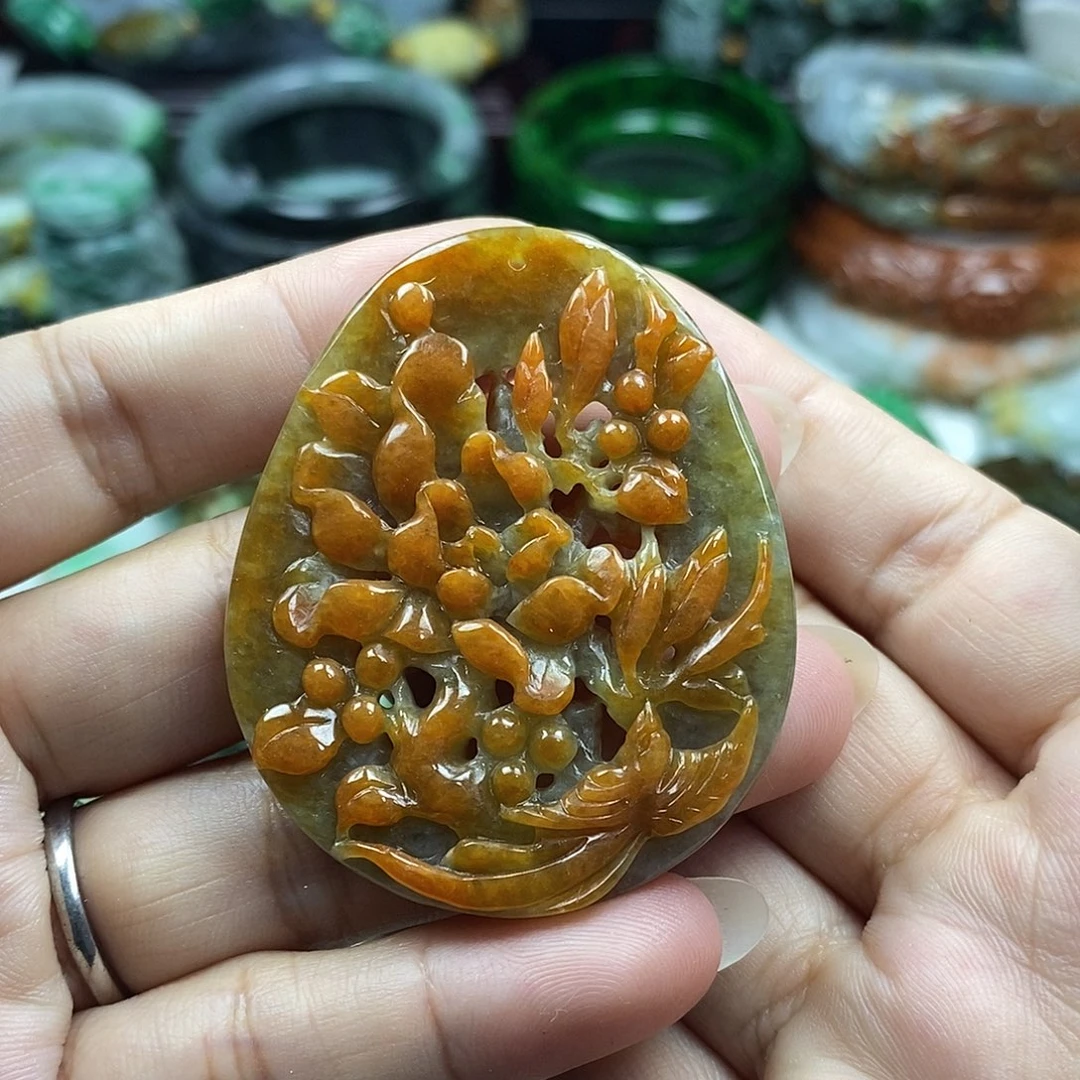 颈饰未镶嵌翡翠牌子