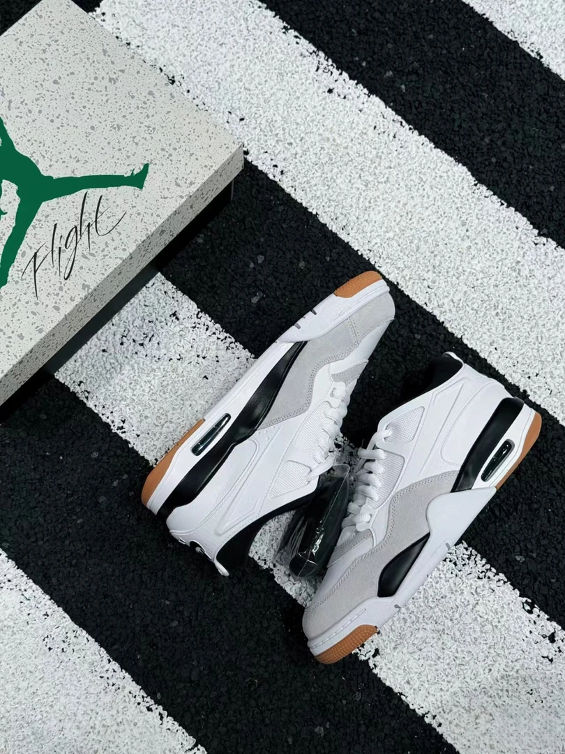 Air Jordan 4 RM 男款黑白色低帮运动篮球鞋复古休闲板鞋官方正品