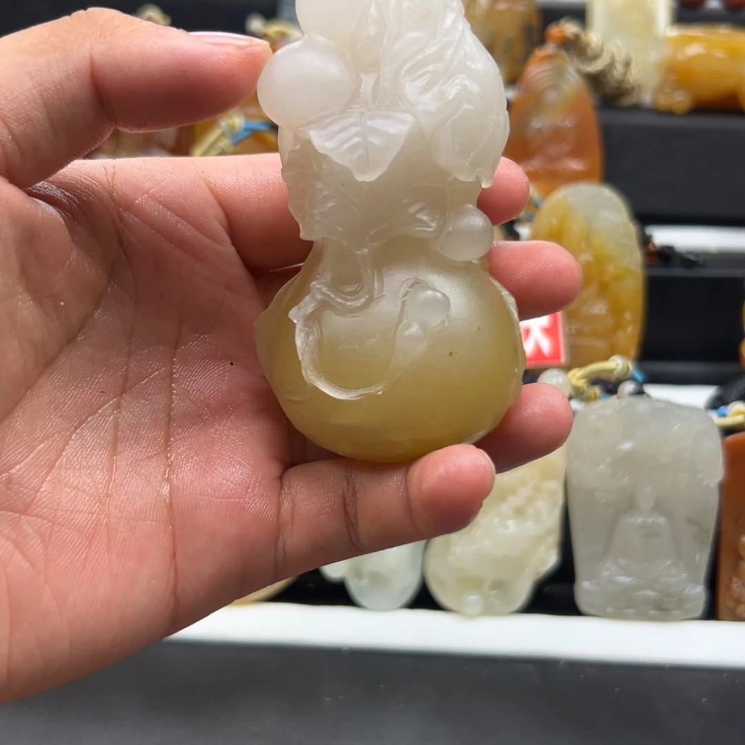 石英质玉（黄龙玉）未镶嵌多样性发货，发其一
