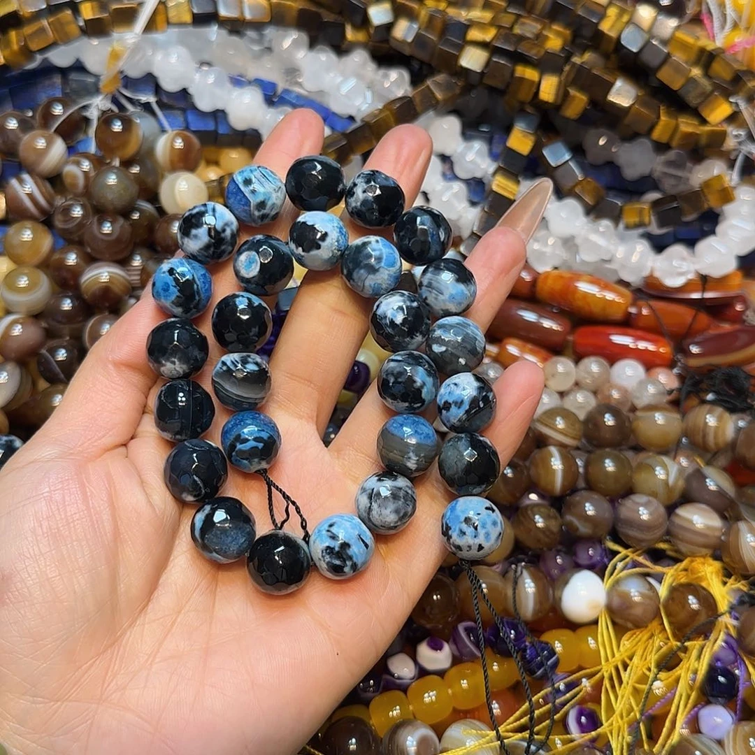 玛瑙/玉髓未镶嵌珠宝半成品14mm蓝切面玛瑙一条