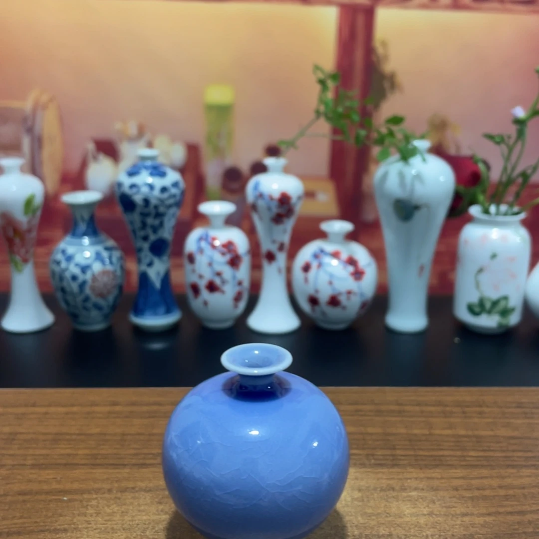 景德镇小花瓶等着你