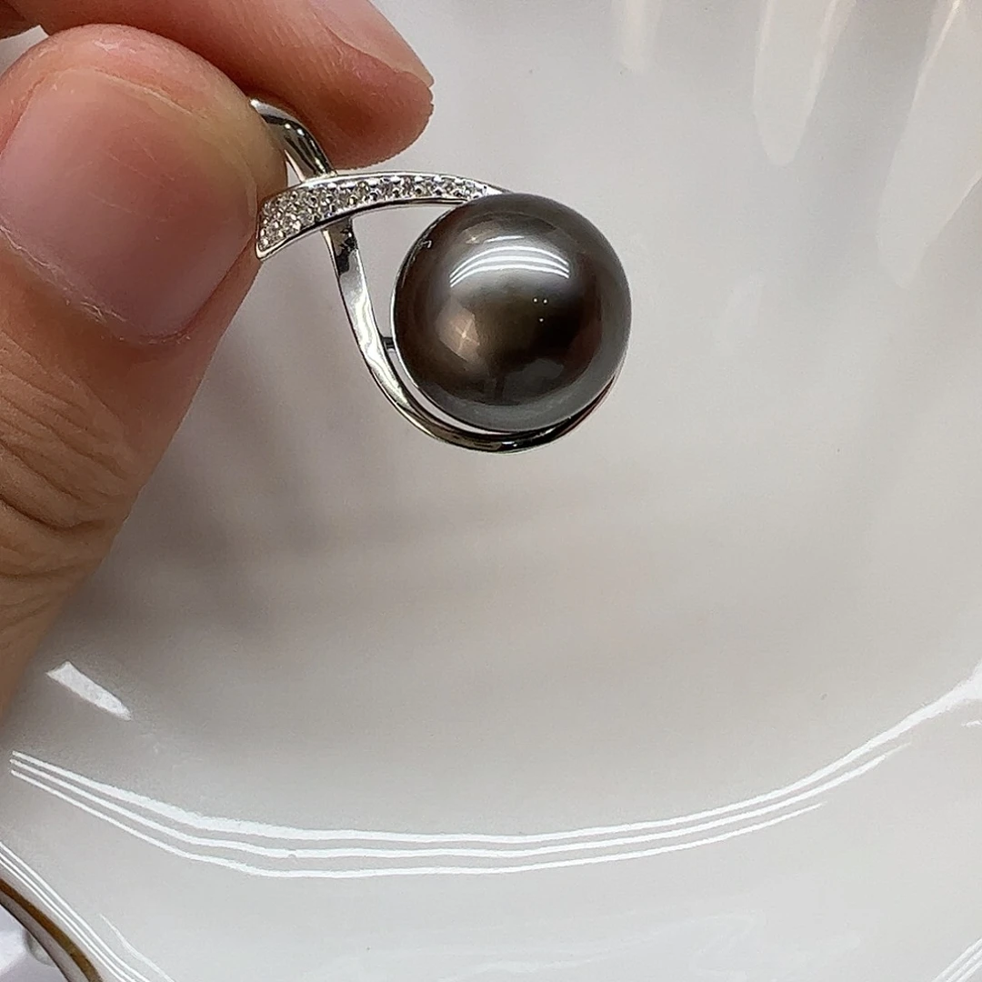 银S925镶嵌海水珍珠颈饰300一个