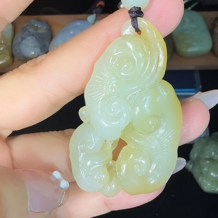 和田玉未镶嵌挂件