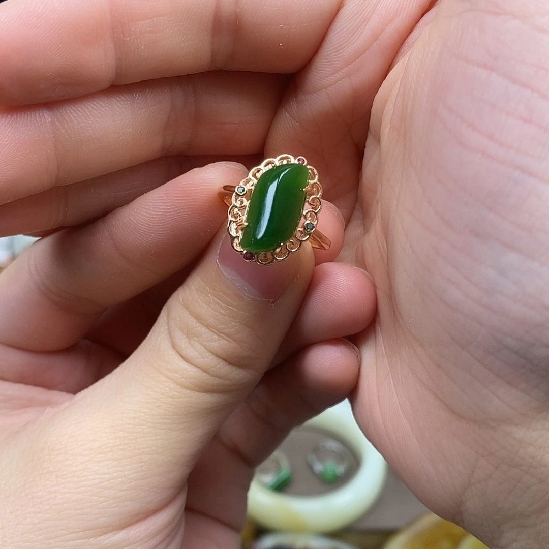 和田玉戒指未镶嵌C****。
