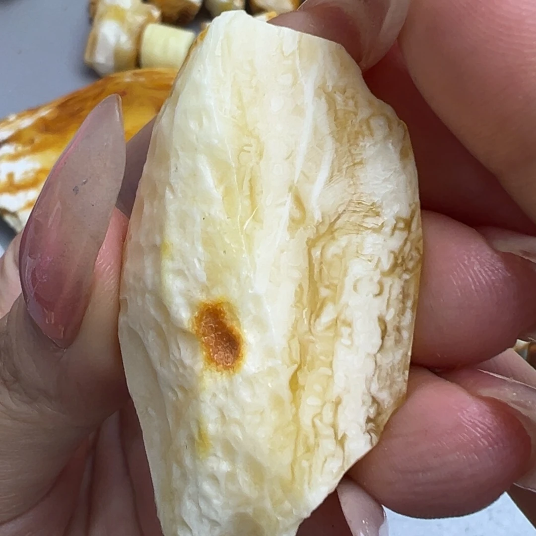 定制琥珀未镶嵌L*Z蜜蜡