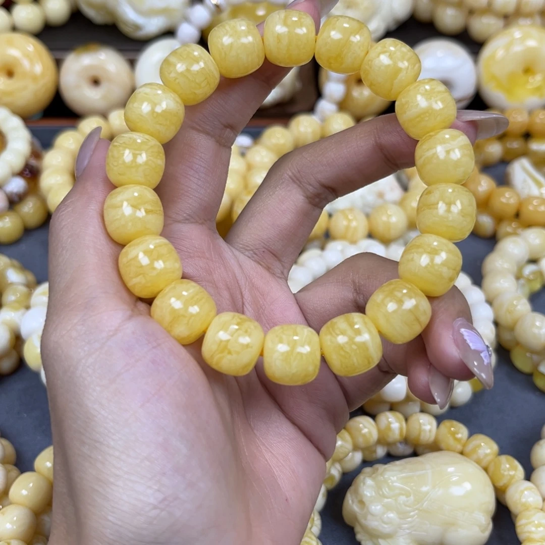 琥珀未镶嵌手串……